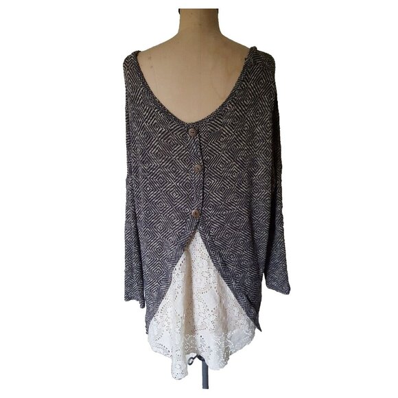 SAGE long lagenlook light sweater top back buttons and crochet lace insert L - Picture 1 of 12